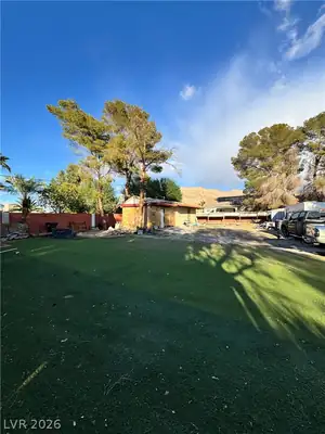 6132 Silver Road Las Vegas, NV 89110