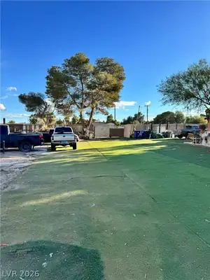 6132 Silver Road, Las Vegas, NV 89110 Yard