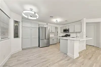 4233 Glass Lantern Drive, North Las Vegas, NV 89032 Kitchen