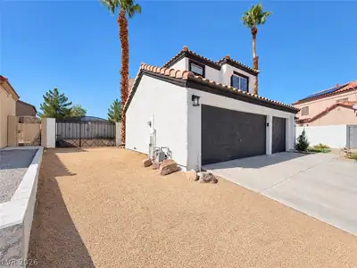 4233 Glass Lantern Drive, North Las Vegas, NV 89032 Front of Structure