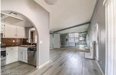 6137 West Oakey Boulevard D, Las Vegas, NV 89146 Kitchen
