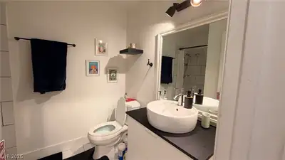 2700 North Rainbow Boulevard 1140, Las Vegas, NV 89108 Bathroom