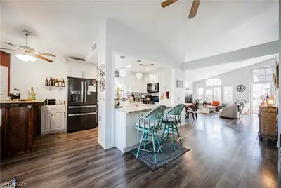 3036 Reef View Street, Las Vegas, NV 89117 Kitchen