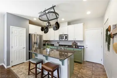 7453 Santo Domingo Avenue, Las Vegas, NV 89178 Kitchen