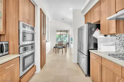 465 Indigo Springs Street, Henderson, NV 89014 Kitchen