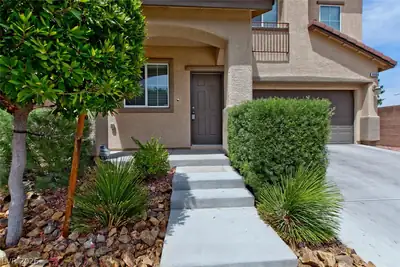 8304 Lambtin Quay Avenue, Las Vegas, NV 89131 Front of Structure