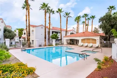 6820 San Ricardo Avenue 104, Las Vegas, NV 89146 Pool