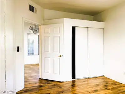 6820 San Ricardo Avenue 104, Las Vegas, NV 89146 Primary Bedroom