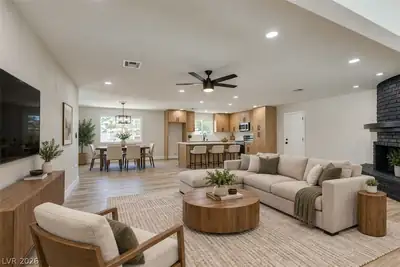 4016 Roxanne Drive, Las Vegas, NV 89108 Living Room