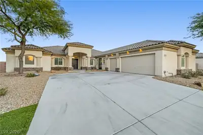 7580 Prancing Pony Court, Las Vegas, NV 89131 Front of Structure