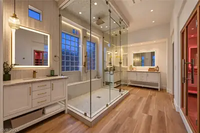 65 Twilight Rose Street, Las Vegas, NV 89138 Primary Bathroom