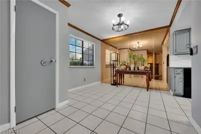 5075 Eldora Avenue 2, Las Vegas, NV 89146 Dining Area