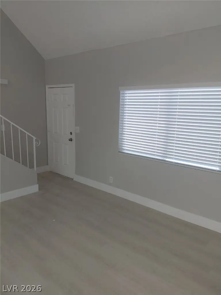 5228 Garden Lane, Las Vegas, NV 89119