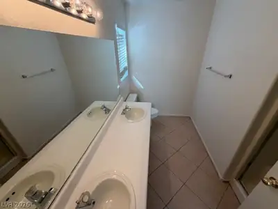 8117 Exploration Avenue, Las Vegas, NV 89131 Primary Bathroom