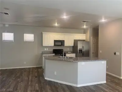 3633 Pinnate Drive, Las Vegas, NV 89147 Kitchen