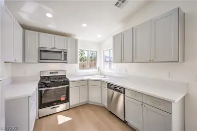 6801 Rio Sands Court, Las Vegas, NV 89130 
