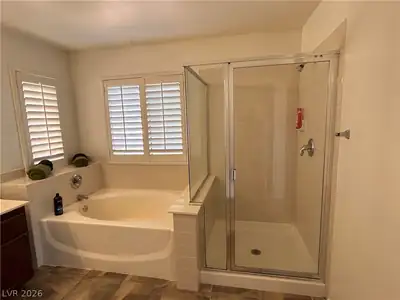 6208 Standing Elm Street, North Las Vegas, NV 89081 Primary Bathroom
