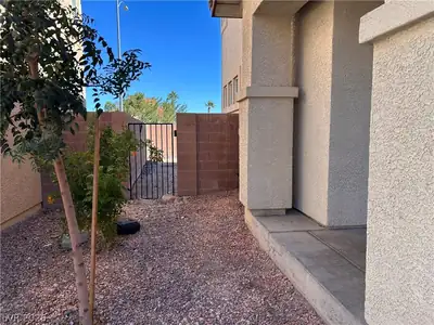 6208 Standing Elm Street, North Las Vegas, NV 89081 Yard