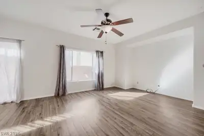 6321 Blushing Willow Street, North Las Vegas, NV 89081 Living Room