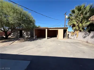 2718 Taylor Avenue, North Las Vegas, NV 89030 Garage