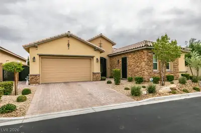 7326 Winesburg Street, Las Vegas, NV 89166 Front of Structure