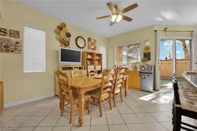 10133 Snow Crest Place, Las Vegas, NV 89134 Dining Area