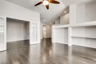 427 REGAL ROBIN Way, North Las Vegas, NV 89084 