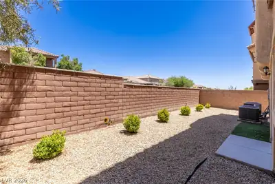 10408 Wildflower Gully Street, Las Vegas, NV 89178 Yard