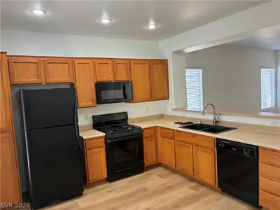 1389 KAPELLE Street, Henderson, NV 89052 Kitchen