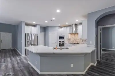 8121 Crushed Velvet Place, Las Vegas, NV 89166 Kitchen