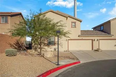 4014 Sparrow Rock Street, Las Vegas, NV 89129 Front of Structure