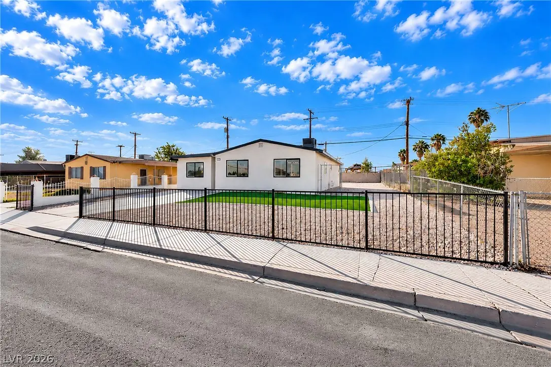 1941 West Cartier Avenue, North Las Vegas, NV 89032