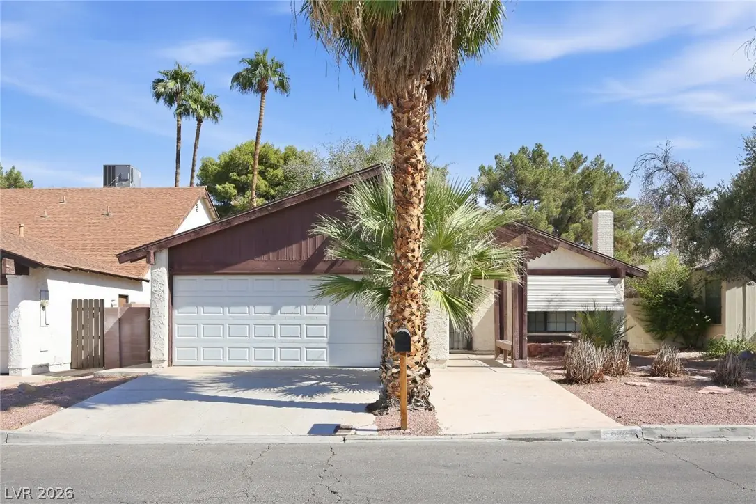 4830 Mountain Valley Road, Las Vegas, NV 89121
