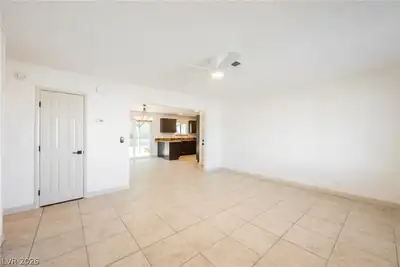 508 East Barrett Street, Henderson, NV 89011 Living Room
