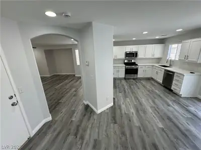 950 Grand Cerritos Avenue, Las Vegas, NV 89183 Kitchen
