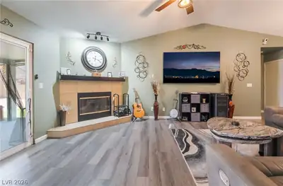 2749 Pinewood Avenue, Henderson, NV 89074 Living Room
