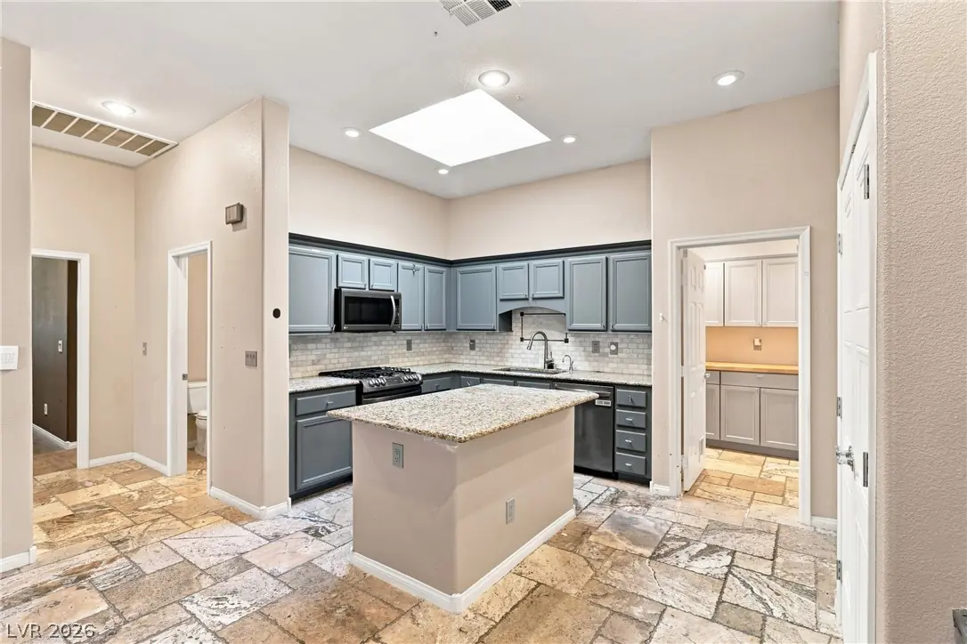 9224 Aqueduct Street, Las Vegas, NV 89123