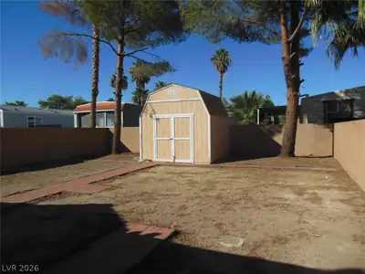 4048 Harris Avenue, Las Vegas, NV 89110 Yard