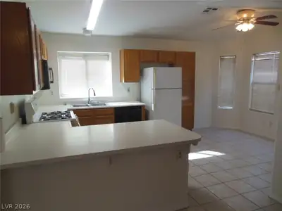 4048 Harris Avenue, Las Vegas, NV 89110 Kitchen