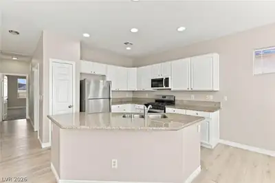 6453 Melville Grove Court, Las Vegas, NV 89122 Kitchen