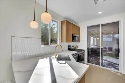 816 Coliseum Lane, Las Vegas, NV 89144 Kitchen