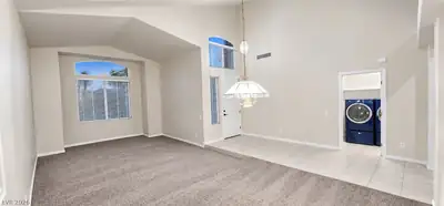 8520 Highland View Avenue, Las Vegas, NV 89145 Living Room