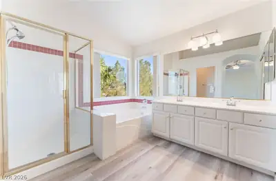 2128 Starline Meadow Place, Las Vegas, NV 89134 Primary Bathroom