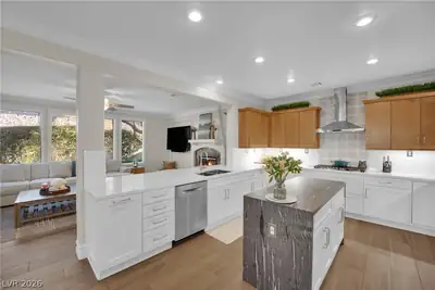 1367 Volturno Way, Henderson, NV 89052 Kitchen