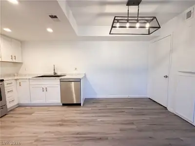 1701 East Katie Avenue 83, Las Vegas, NV 89119 Dining Area