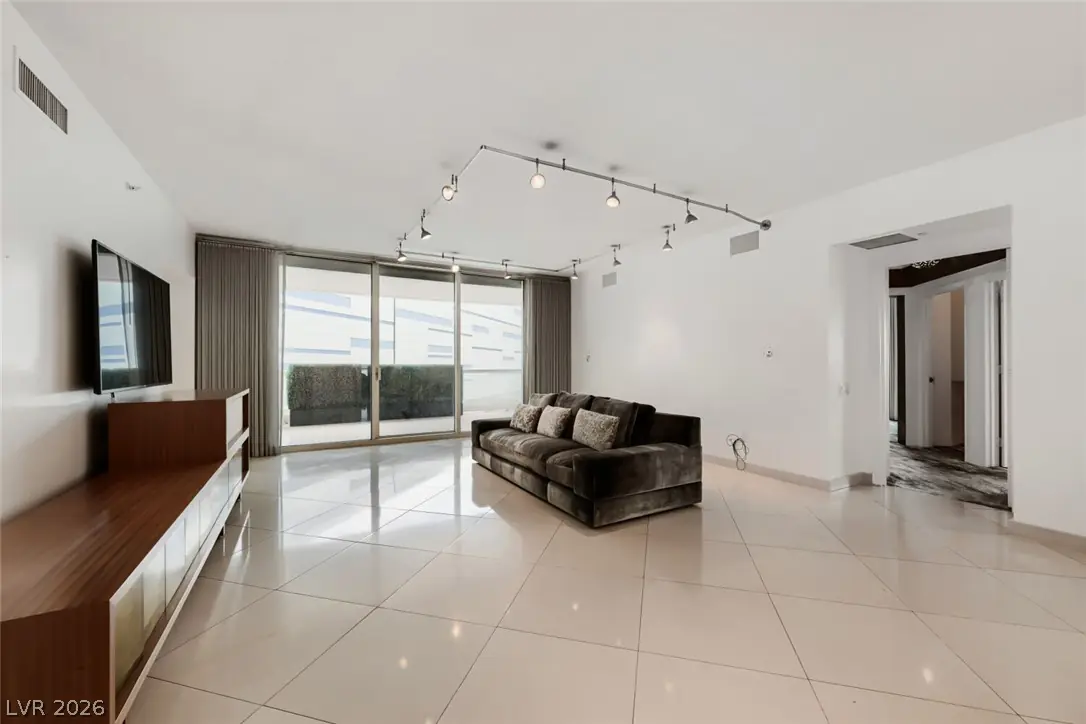 2877 Paradise Road 1404, Las Vegas, NV 89109