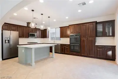 733 Blue Crystal Creek Road, Henderson, NV 89002 Kitchen