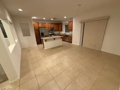 10855 Ackers Drive, Henderson, NV 89052 Kitchen