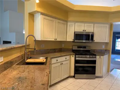 5721 Savant Court, Las Vegas, NV 89149 Kitchen