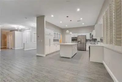 2794 Glen Port Street, Las Vegas, NV 89135 Kitchen
